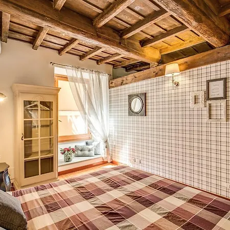 Pantheon Miracle شقة *