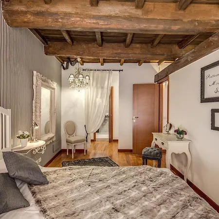 Pantheon Miracle روما