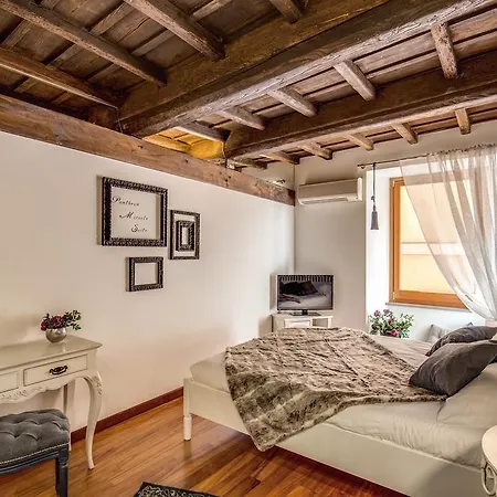 Apartment Pantheon Miracle Rome