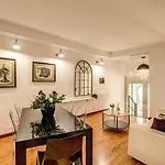 Pantheon Miracle Apartment *