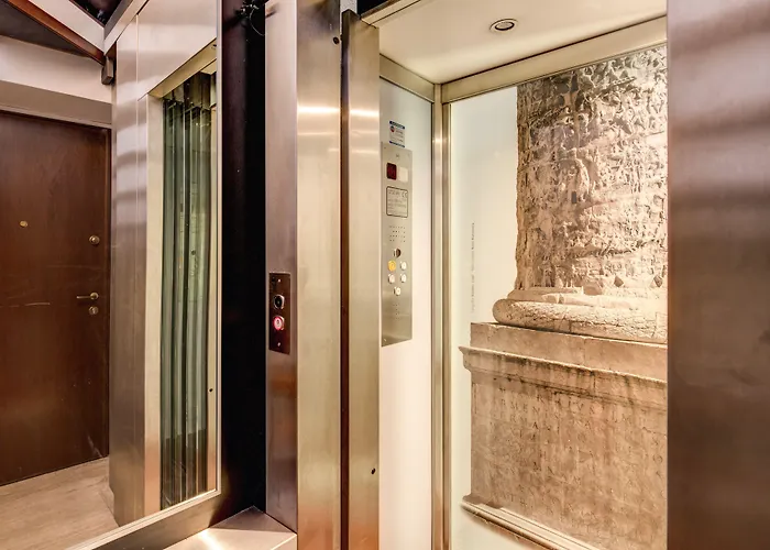 Pantheon Miracle Apartment