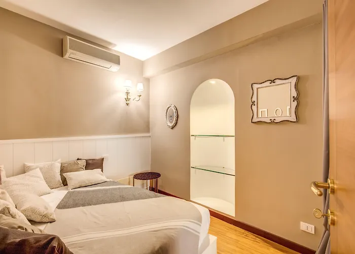 Pantheon Miracle Apartment